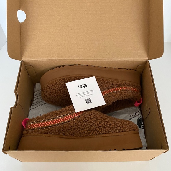 UGG Tazz Ugg Braid Platform - Picture 6 of 14